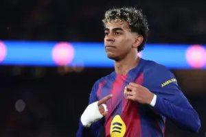 Olmo dismisses 'crazy' Messi comparisons for Barcelona's Yamal