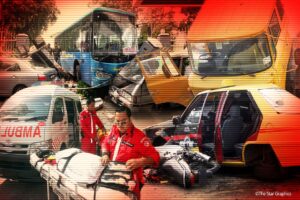 One killed, nine hurt in three-vehicle crash near Rawang