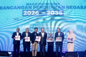 PM Anwar urges education leap to focus on moral values and results