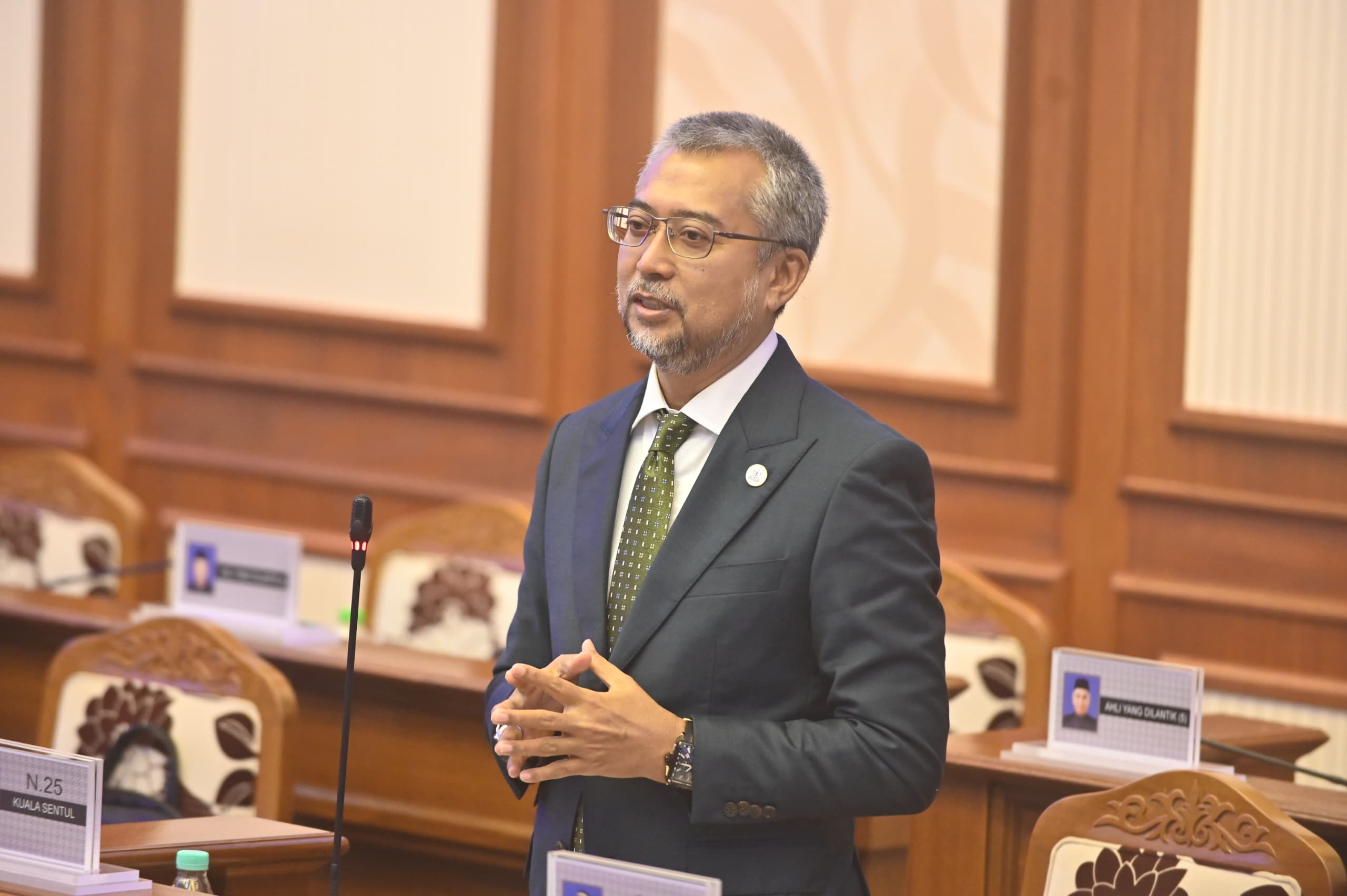 Pantau rapi tiga projek Rumah Pahang - Jasri