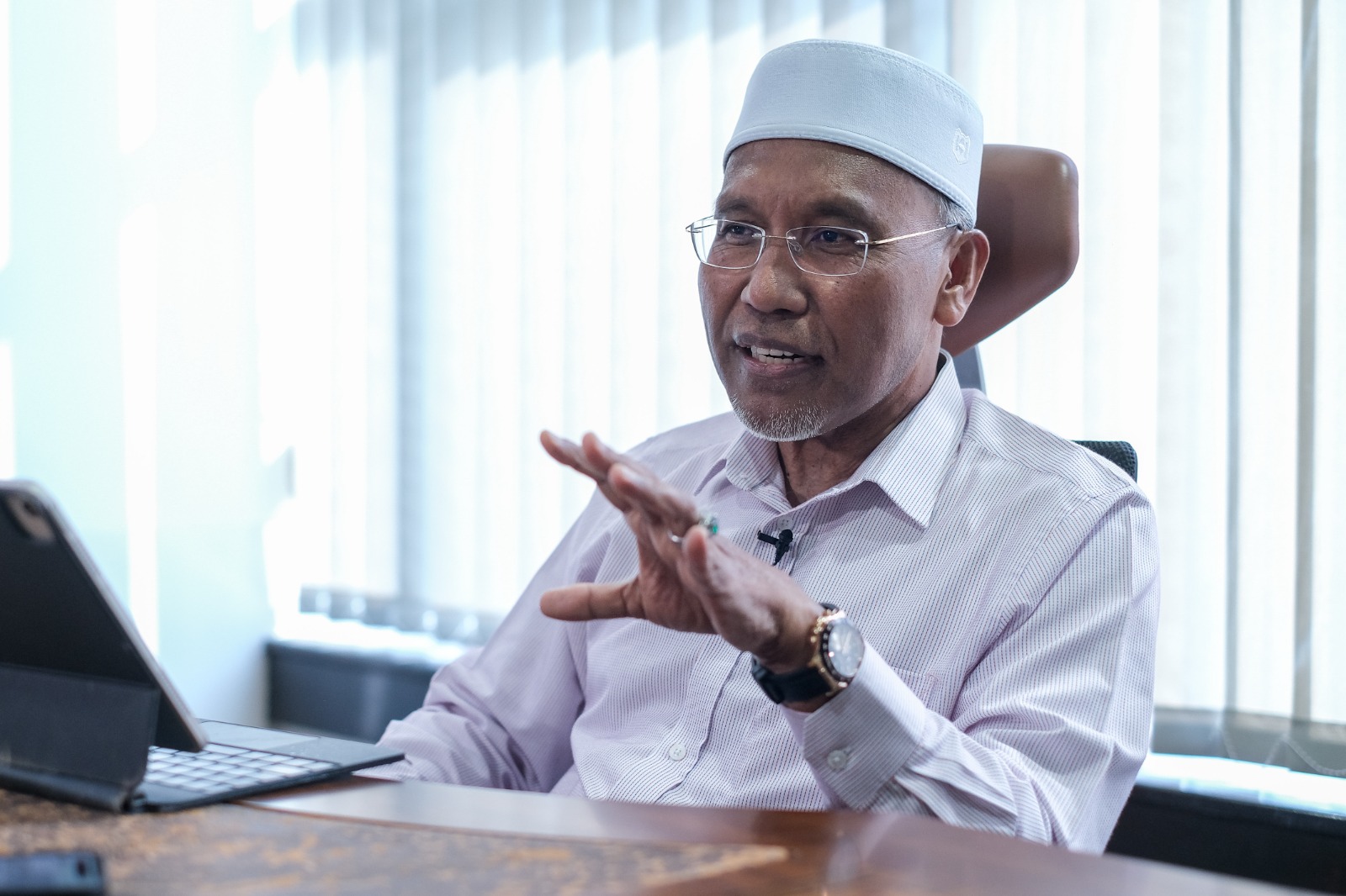 Pas letak syarat sertai Kolaborasi Agung