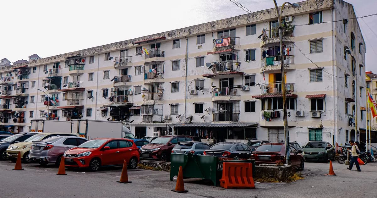 Residents’ group urges moratorium on redevelopment projects