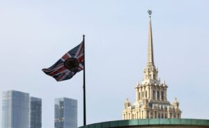 Russia expels British diplomat for alleged spying, London mulling response