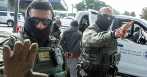 Schumer says immigration agents must lose masks, add body cameras