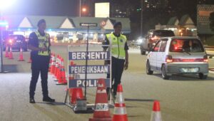 Seven nabbed in Selangor traffic op on NY Eve