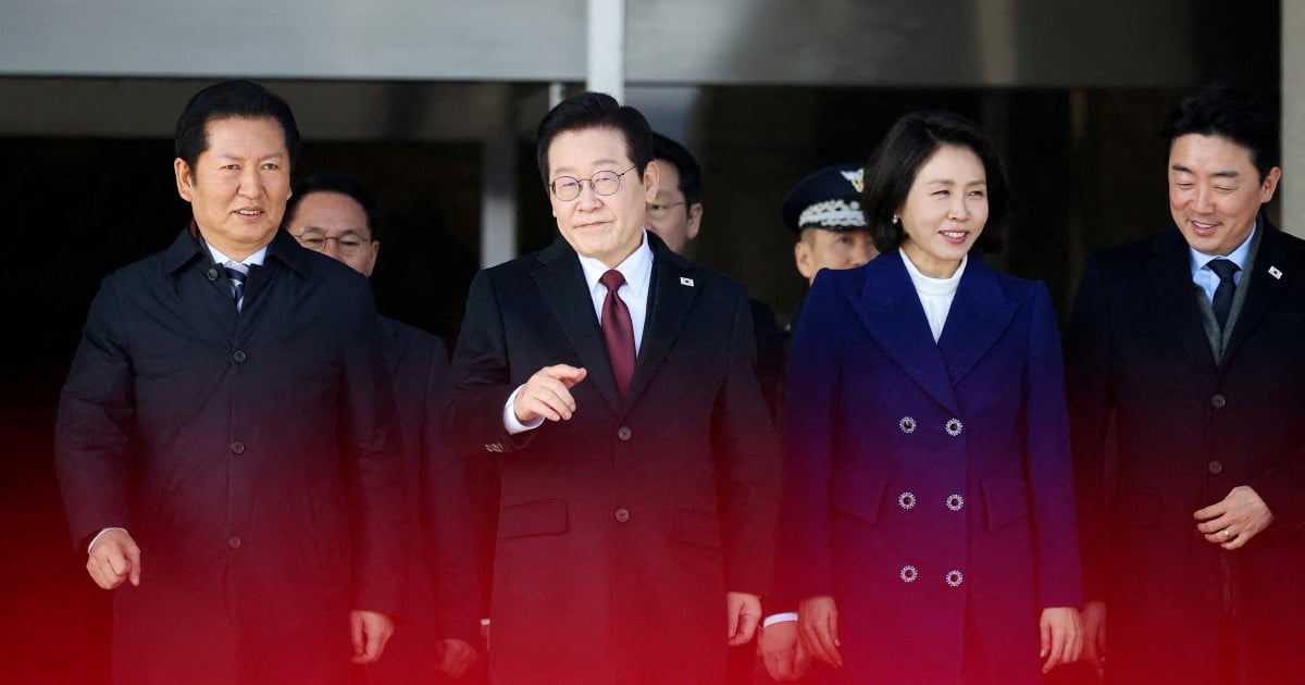South Korea's Lee visits China, hoping to sidestep Taiwan tensions