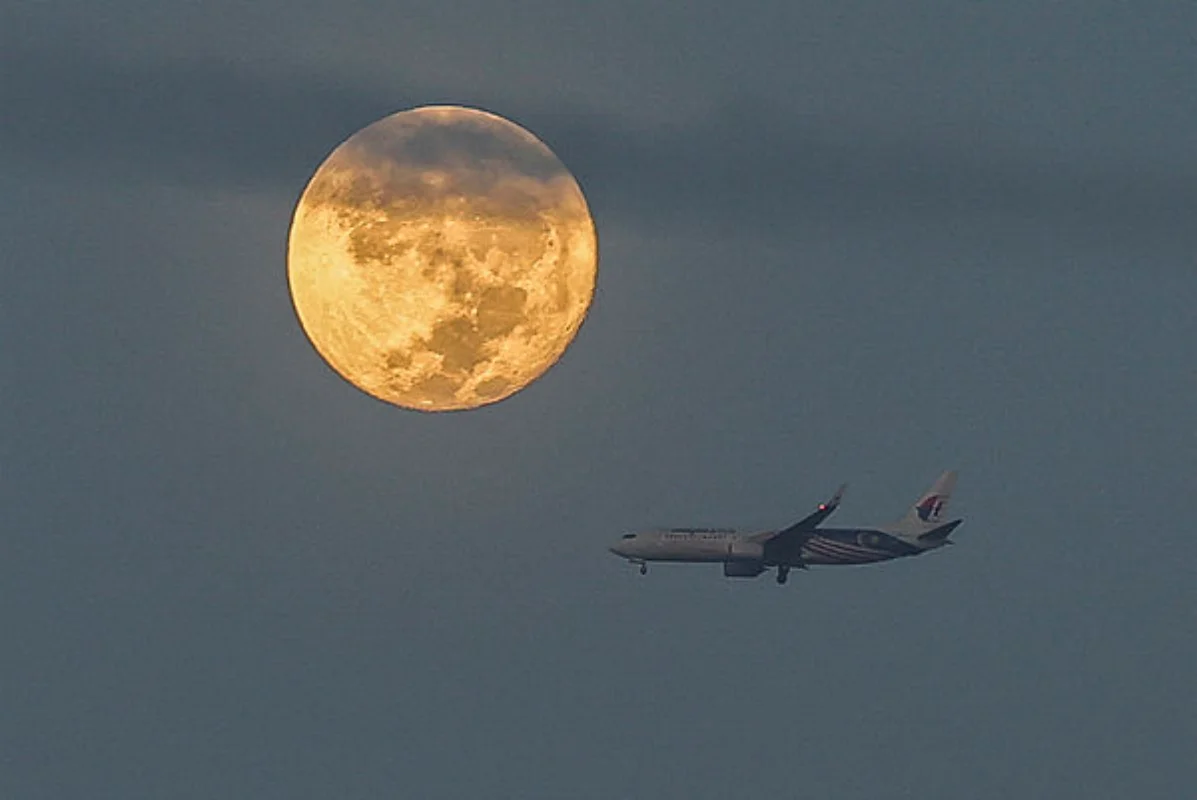 Strong 2025 passenger demand masks airline capacity constraints