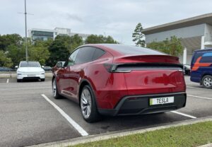 Tesla Model Y 2026 for Malaysia gets a larger 16-inch screen and black headliner