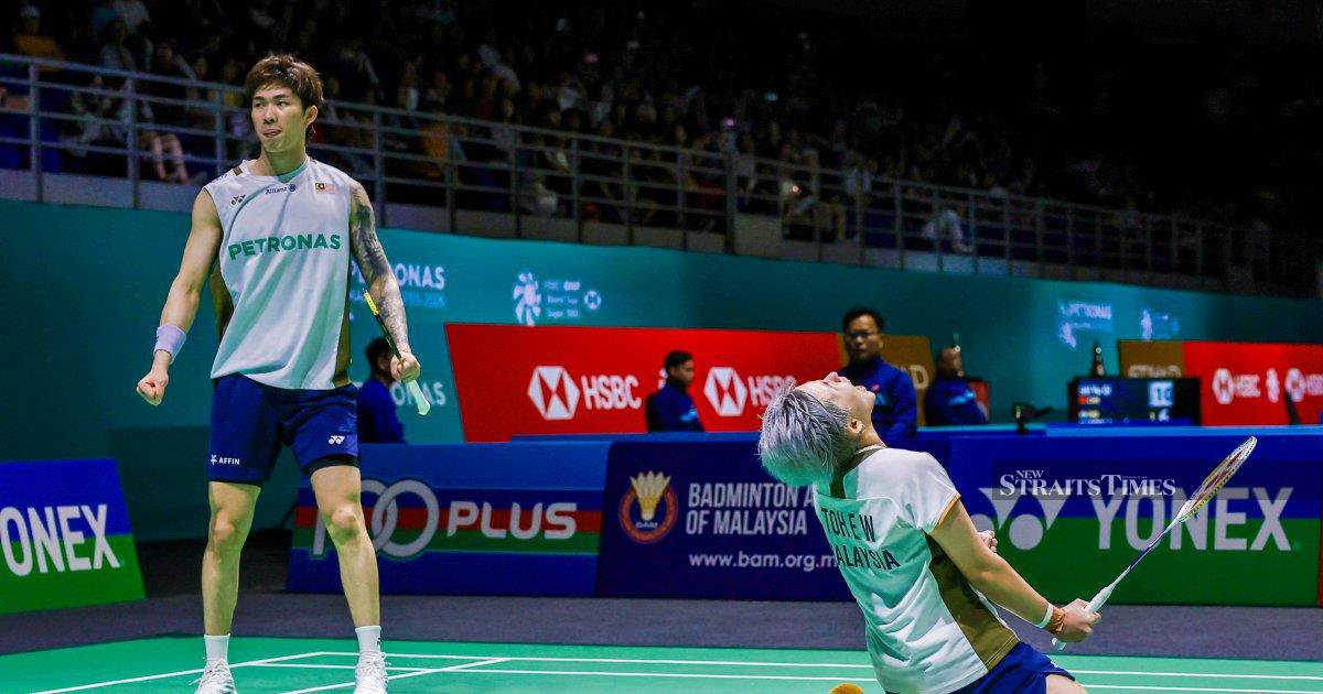 Three pairs keep Malaysia in the hunt at Malaysia Open