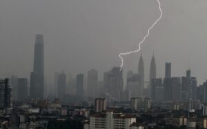 Thunderstorms, heavy rain expected in three states, KL and Putrajaya