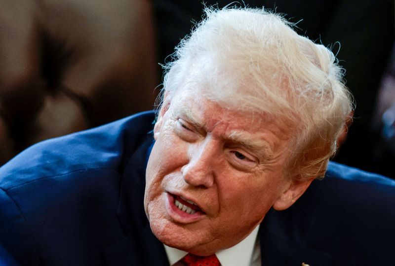 Trump and Colombia's Petro hold phone call to discuss 'disagreements'