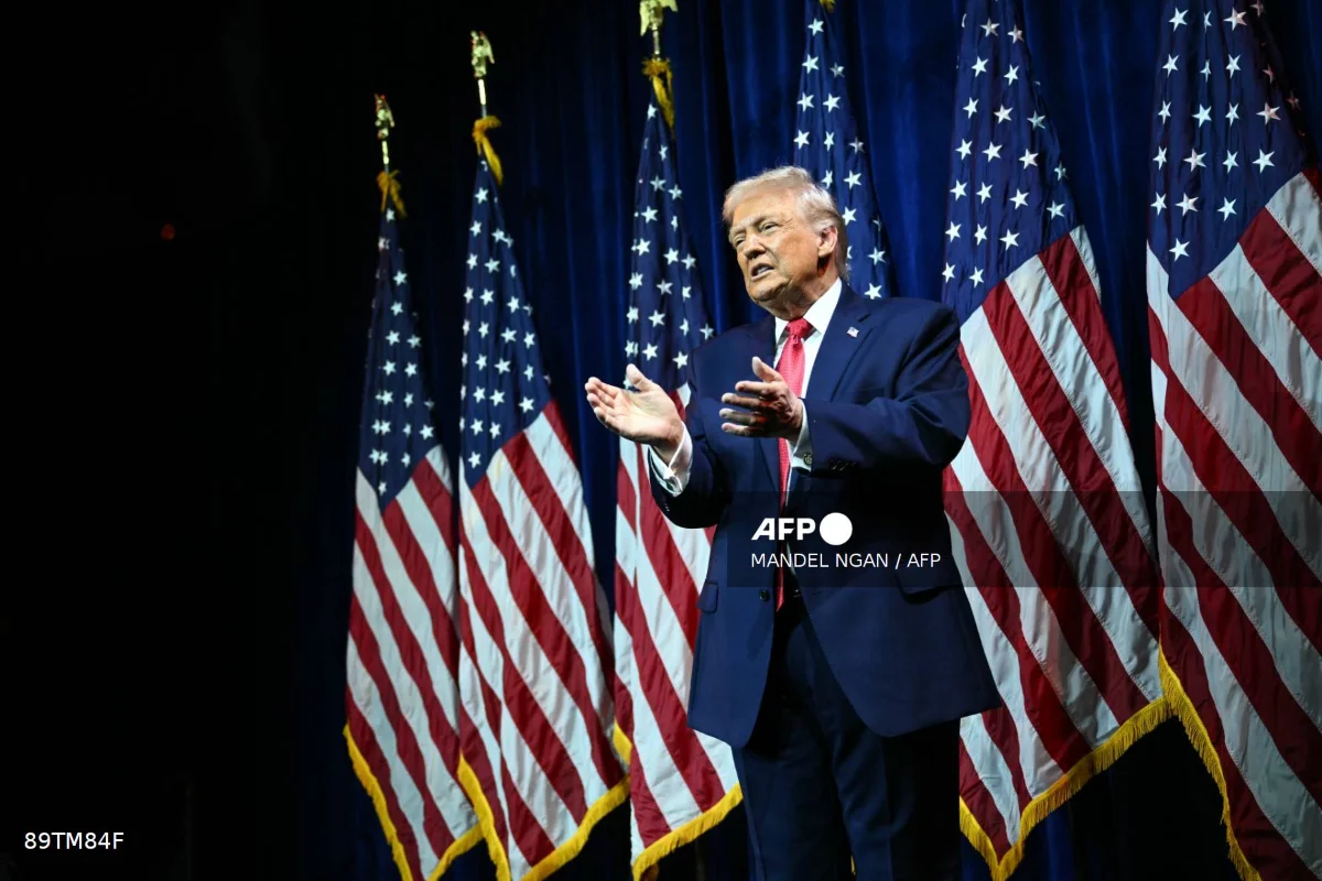 Trump orders $200b mortgage bonds to cut housing costs