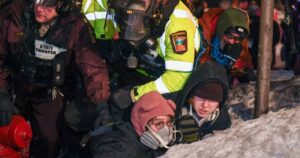 Trump rebukes armed protesters after Minnesota shooting