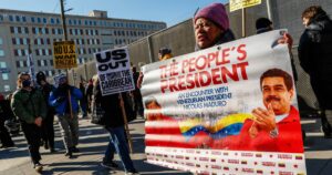 Trump threatens new Venezuela leader after raid to seize Maduro