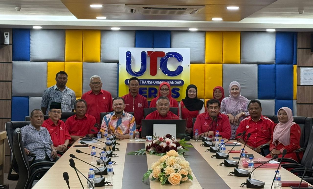 UMNO jelajah seluruh DUN Perlis dekati rakyat - Rozabil