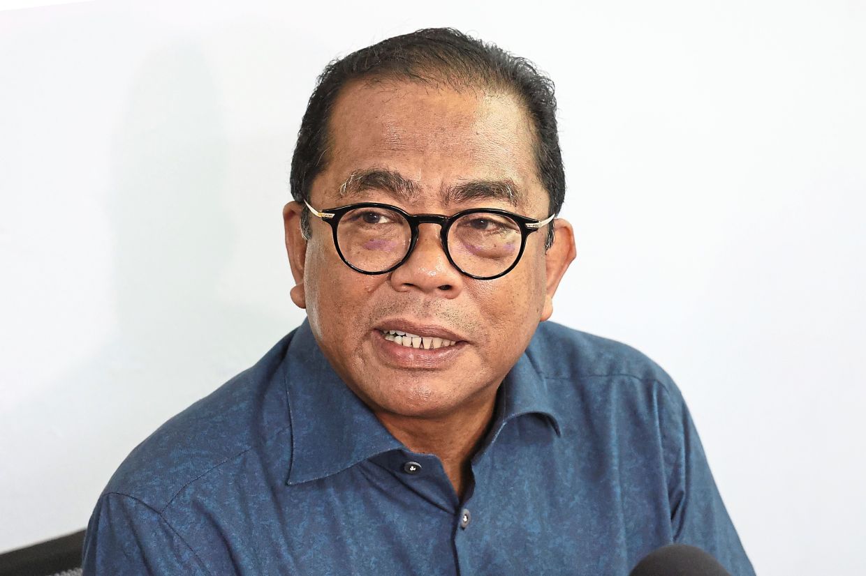 Umno AGM: Wrongdoings by a few do not reflect actions of the whole armed forces, says Khaled