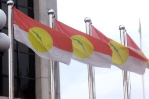 Warm welcome as Khairy returns to Umno General Assembly