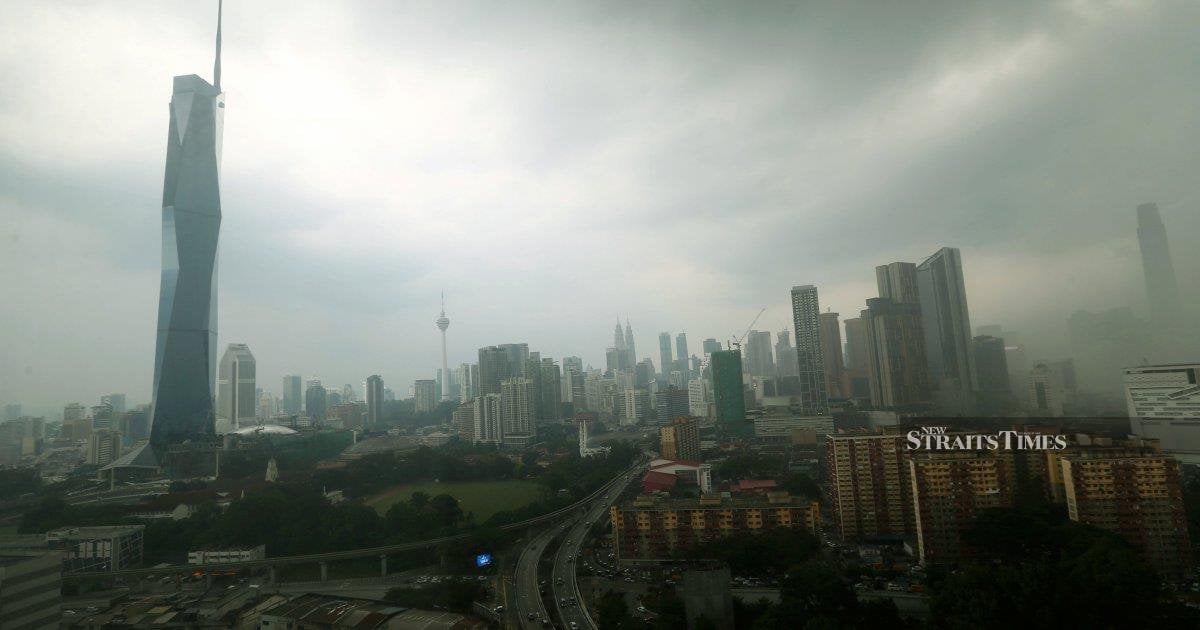 Wet New Year: Thunderstorms, heavy rain in KL, Selangor