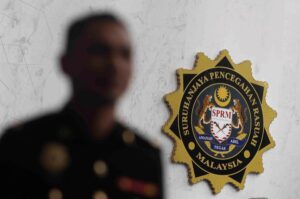 Dakwaan bekas menteri seleweng RM1.1 bilion, SPRM teliti keseluruhan laporan