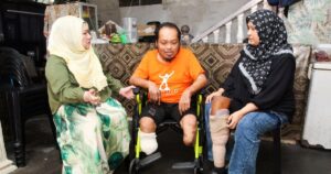 Man loses both legs to diabetes, wife becomes sole caregiver