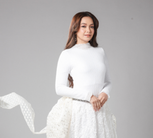 Mana tahu bulan depan tiba-tiba kahwin - Azira Syafinaz