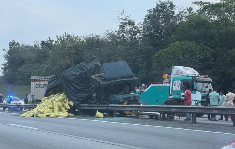 One dead, seven injured in Rawang highway crash