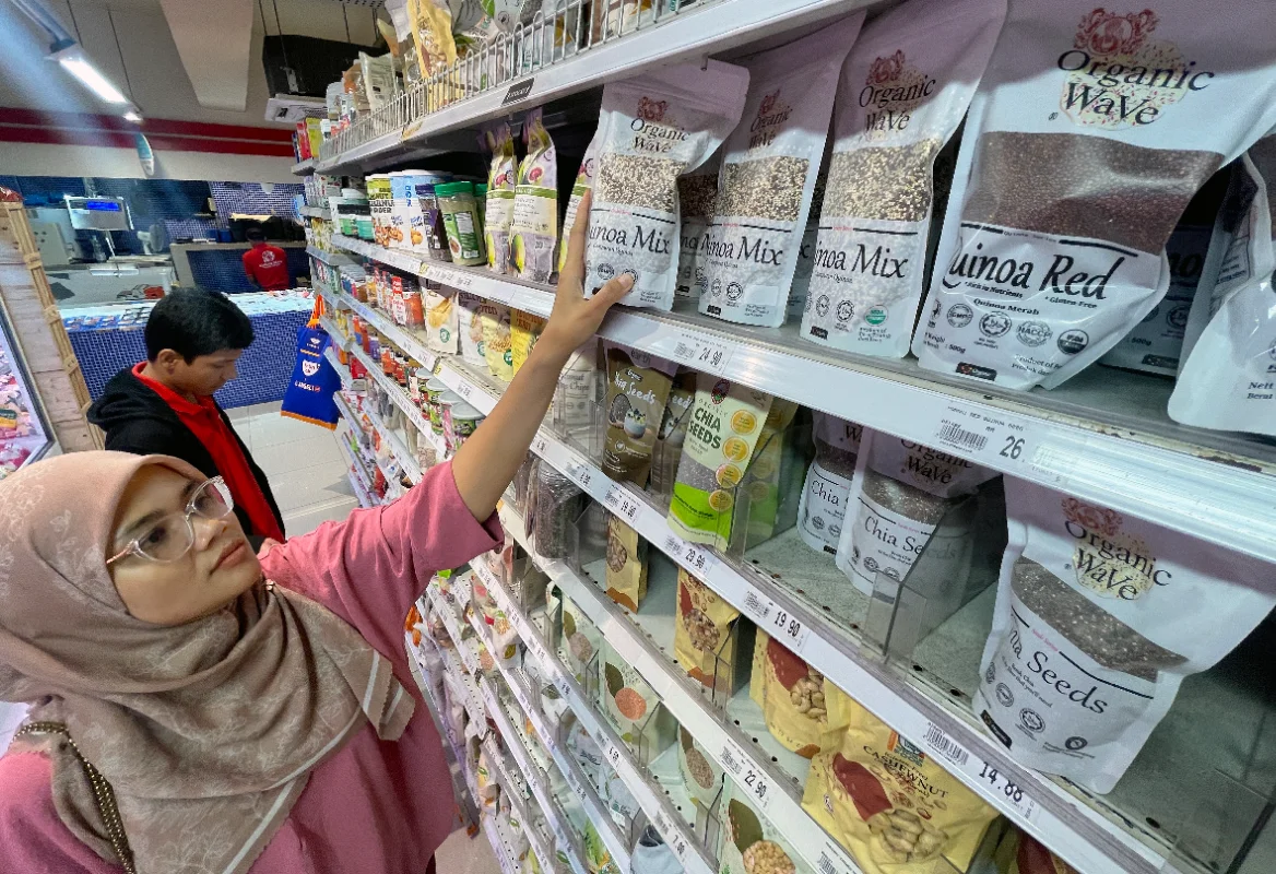 Rising food prices threaten Malaysian diets