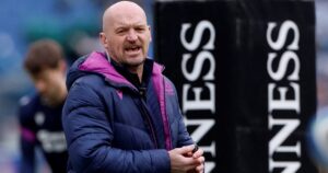 Scotland coach Townsend adamant focus on England rather than his job