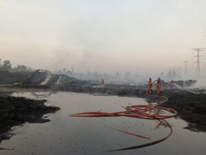 Firemen save 28,000 litres of diesel in Kimanis factory fire