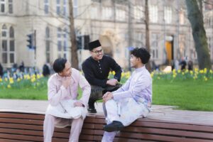 [SALAM PERANTAUAN] Jauh di mata, dekat di hati