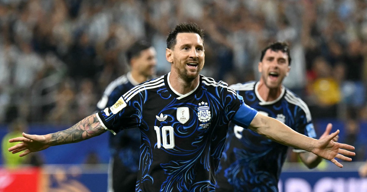 Messi becomes first player to score in seven consecutive World Cup matches