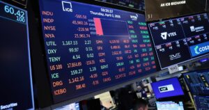 S&P 500, Nasdaq fall as tech selling resumes, Trump vows to respond to downed US helicopter