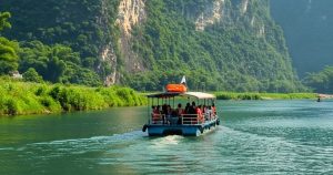 3 dead, 14 missing after tourist boats capsize in China