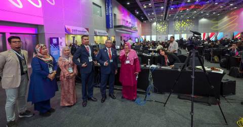 46th ASEAN Summit a success, earns praise from foreign delegates