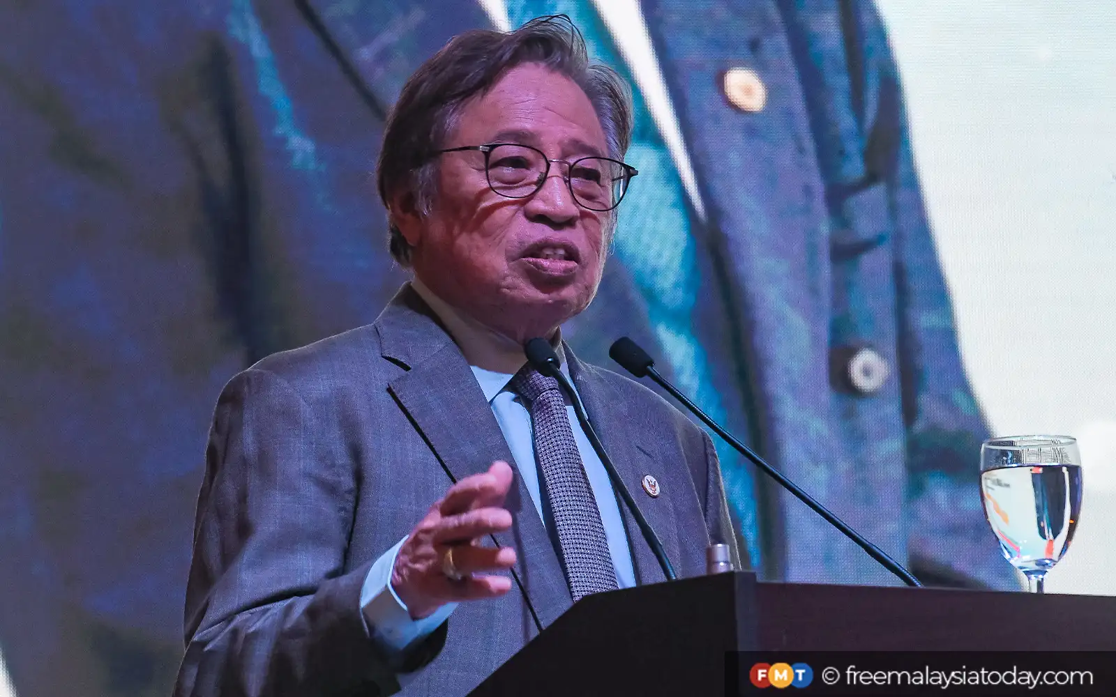 Abang Jo to ‘table something’ at special Sarawak assembly sitting