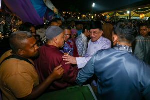 Ambil berat kemajuan digital, bukannya bercakap isu perkauman