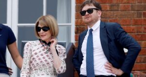 Anna Wintour steps down as US Vogue editor after nearly 40 years