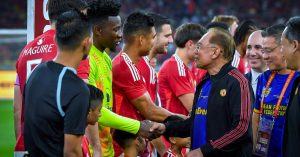 Anwar attends Man Utd, Asean All-Stars match