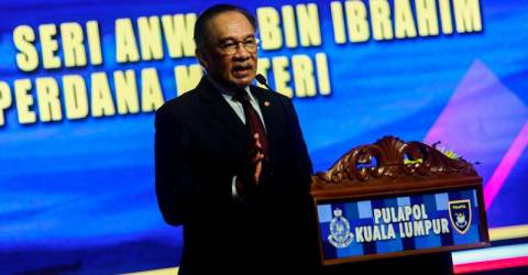 Anwar urges review of SOPs to boost investment, resilience