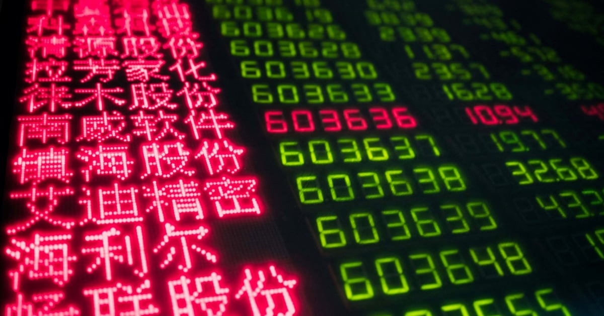 Asian shares dip, dollar struggles after Trump's tariff backflip