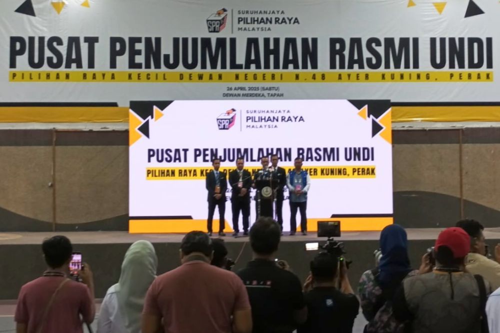 Ayer Kuning polls: EC announces Barisan win