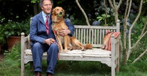 Beloved UK gardener's dog lends a paw at top flower show