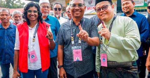 Calon bertanding antara pengundi terawal tunai tanggungjawab