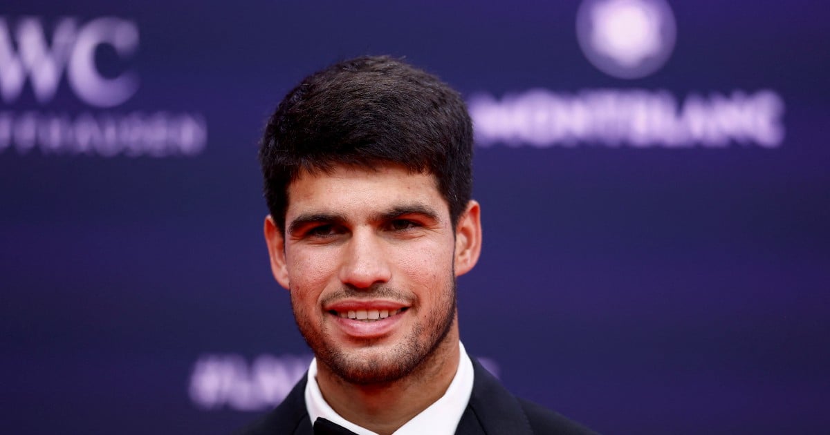 Carlos Alcaraz withdraws in Madrid with right adductor strain
