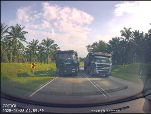 Cops question lorry driver after double line near miss in Nilai