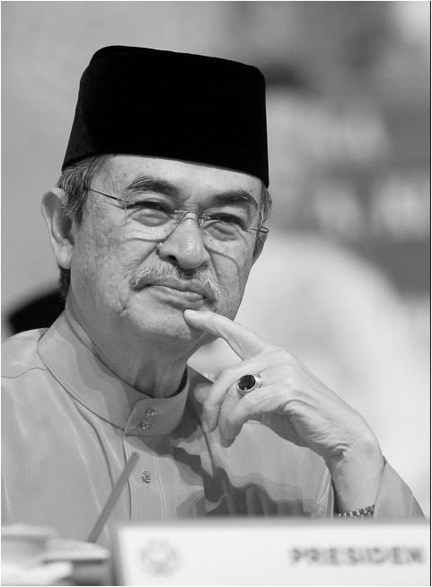 DUN Melaka zahir takziah, kenang jasa Tun Abdullah