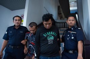 Dua rakan dijel 15 bulan, curi wang tabung masjid