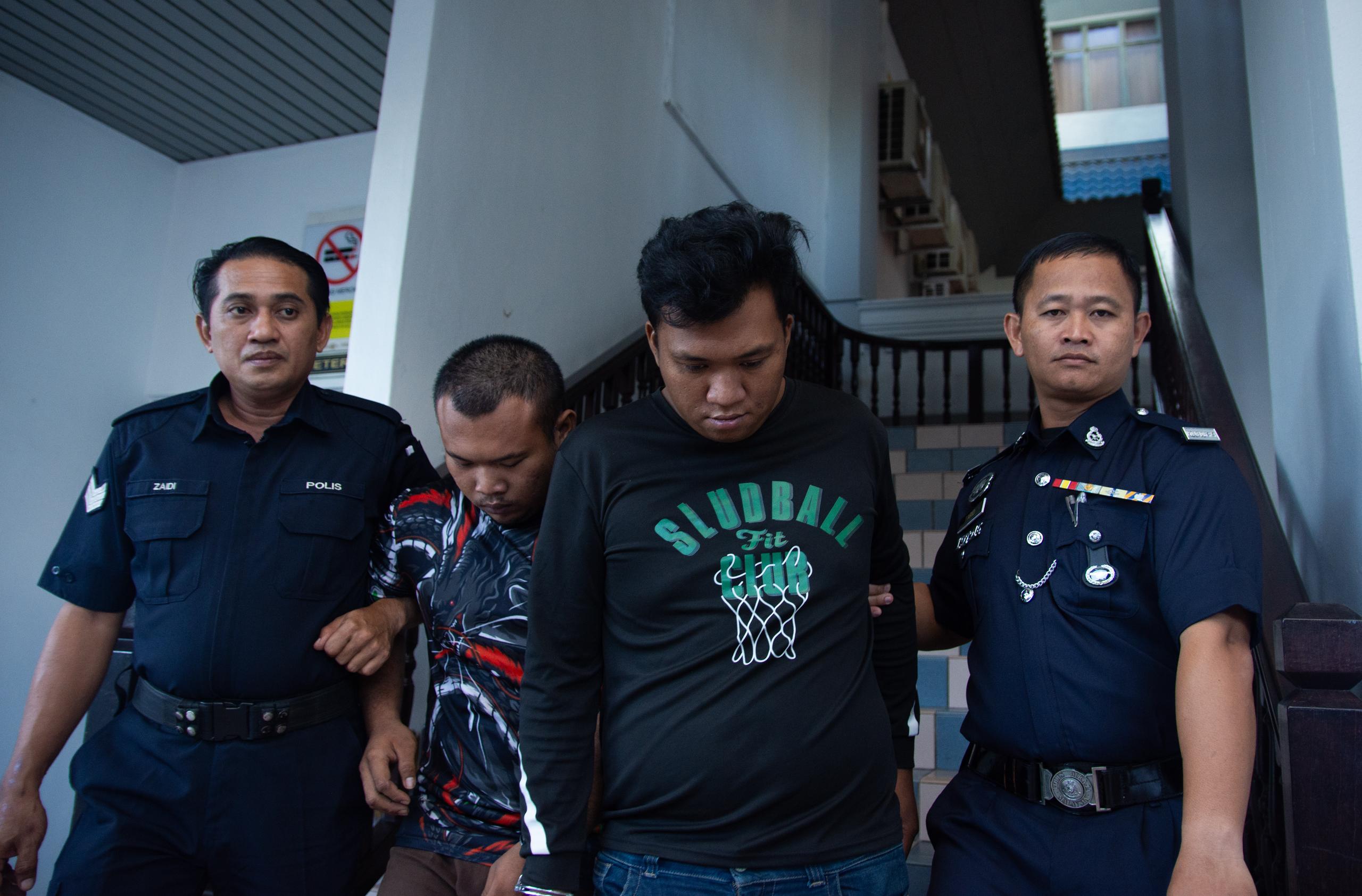 Dua rakan dijel 15 bulan, curi wang tabung masjid