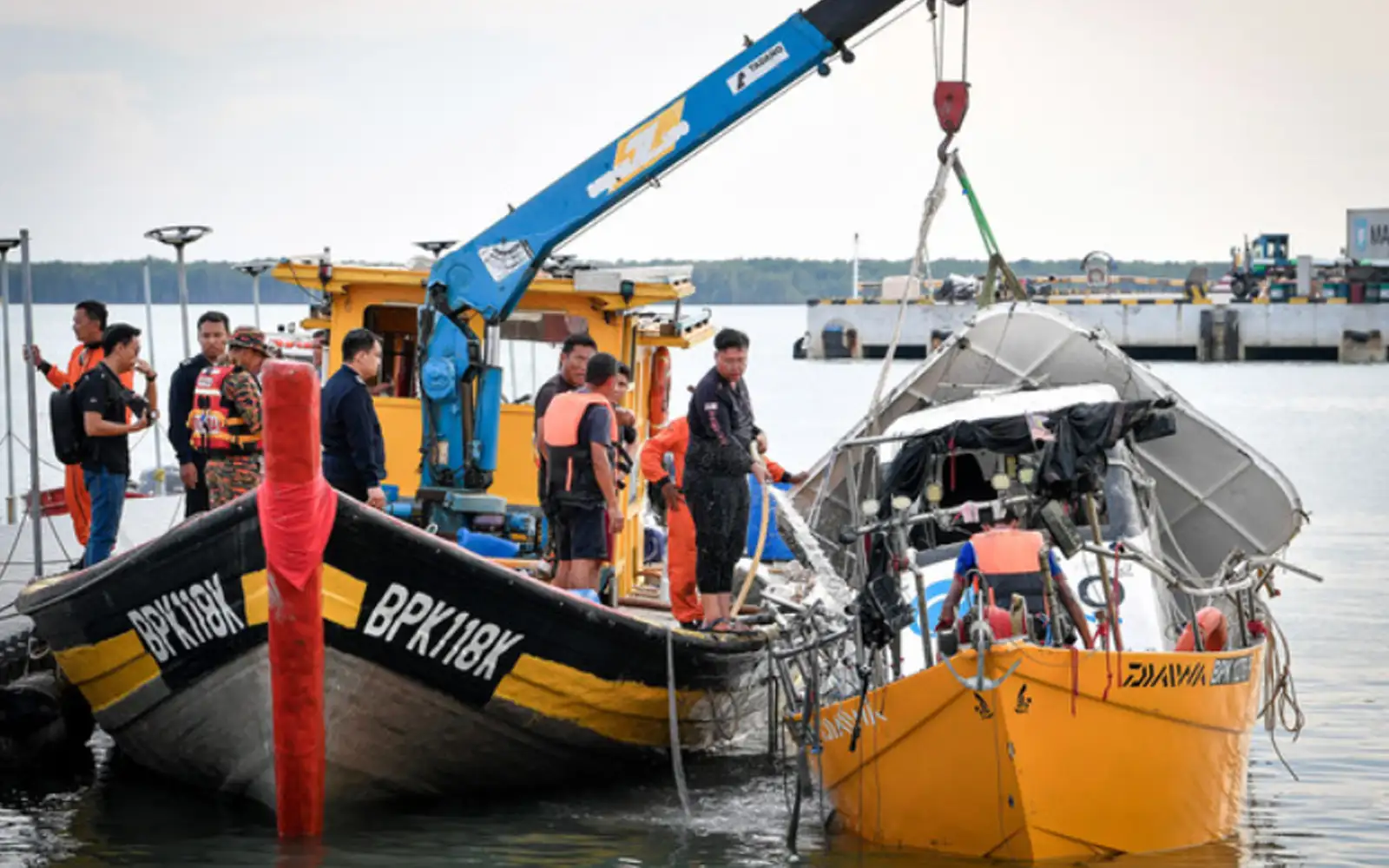 Everything happened so fast, says boat capsize survivor