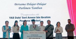 Foundation donates RM1m to underprivileged Perak schoolchildren